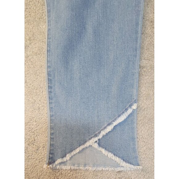 Code Bleu Light-Wash Cropped Denim Jeans with V-Shaped Frayed Hem.  Size:  14 - Picture 3 of 16